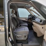 VOLKSWAGEN MULTIVAN Gasolina 2023 segunda-mano Jaén