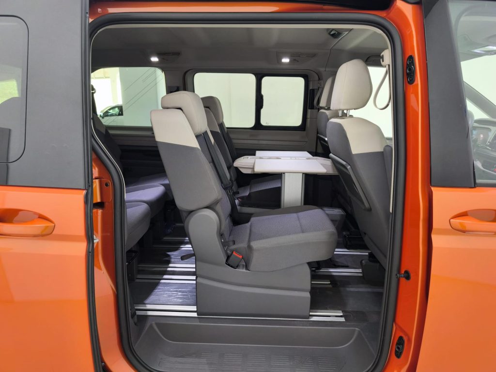VOLKSWAGEN MULTIVAN Gasolina 2024 km 0 Jaén