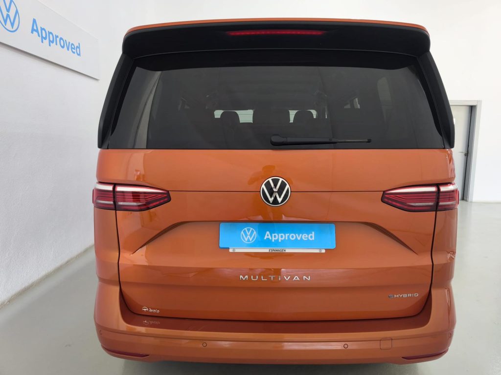 VOLKSWAGEN MULTIVAN Gasolina 2024 km 0 Jaén