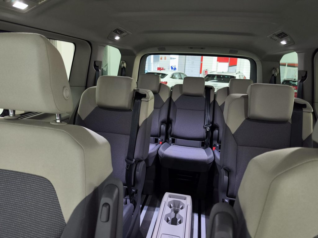 VOLKSWAGEN MULTIVAN Gasolina 2024 km 0 Jaén