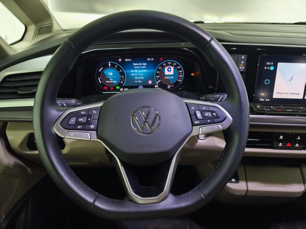 VOLKSWAGEN MULTIVAN Gasolina 2024 km 0 Jaén