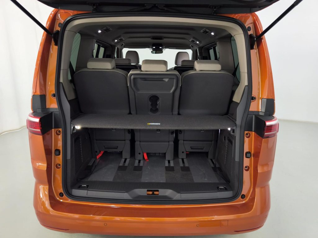 VOLKSWAGEN MULTIVAN Gasolina 2024 km 0 Jaén