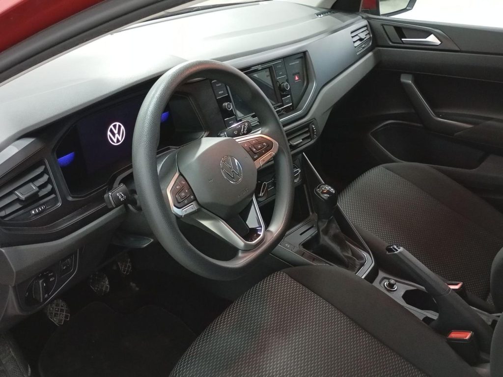 VOLKSWAGEN POLO Gasolina 2022 segunda-mano Granada