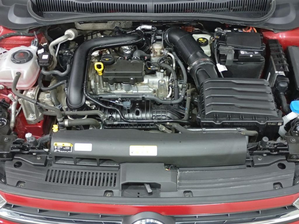 VOLKSWAGEN POLO Gasolina 2022 segunda-mano Granada