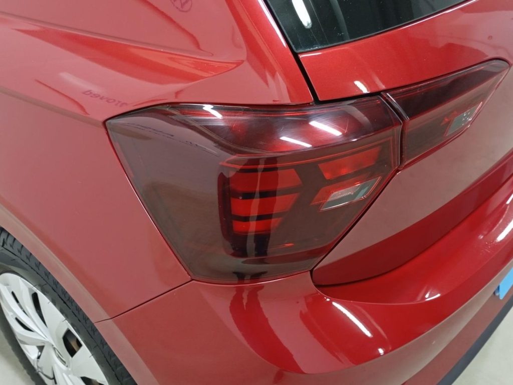 VOLKSWAGEN POLO Gasolina 2022 segunda-mano Granada