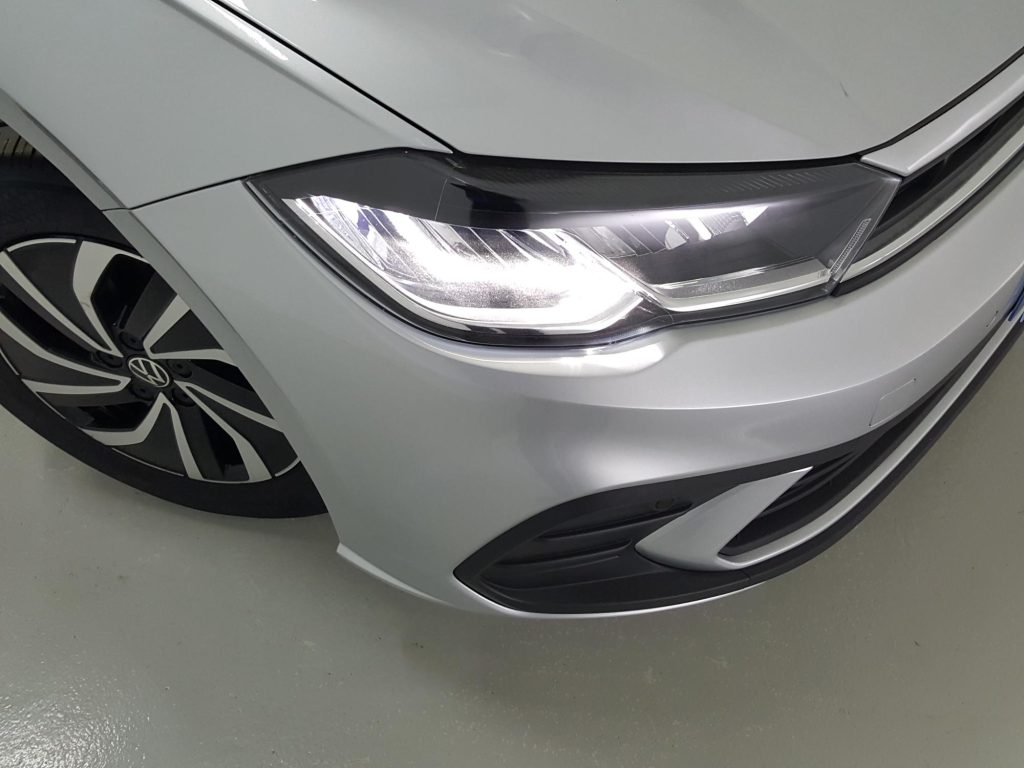 VOLKSWAGEN POLO Gasolina 2024 segunda-mano Jaén