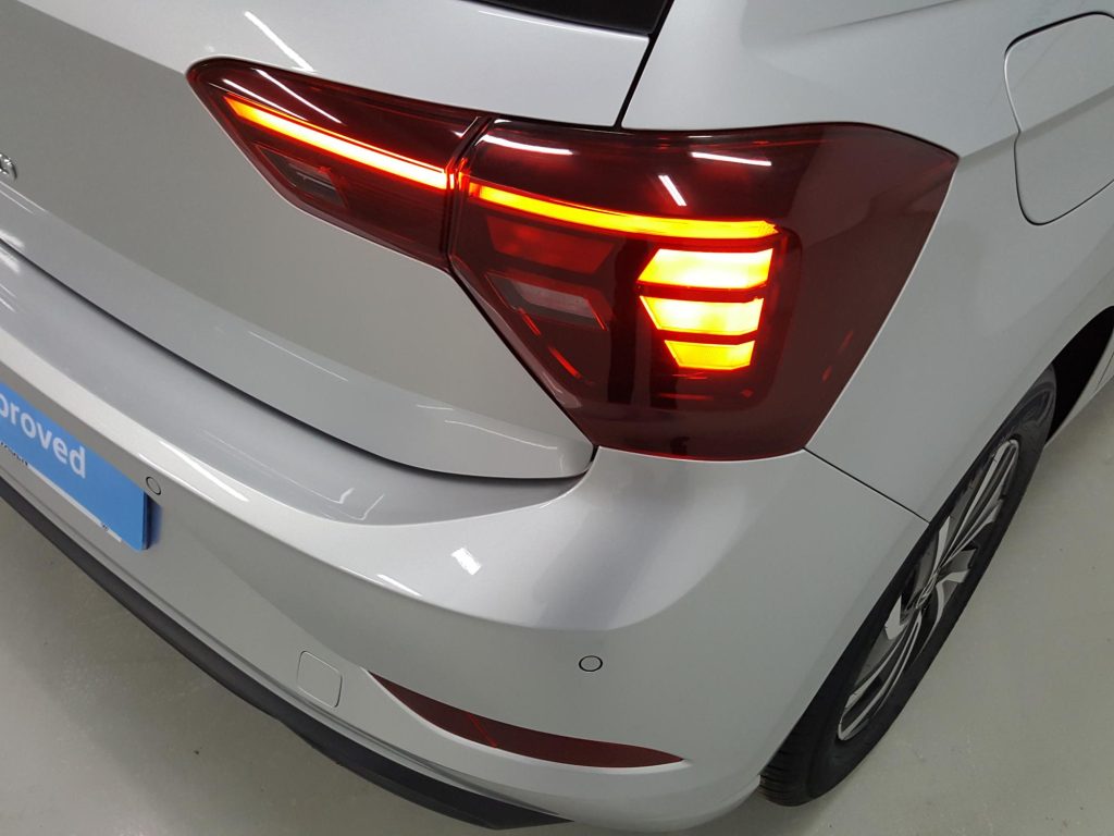 VOLKSWAGEN POLO Gasolina 2024 segunda-mano Jaén