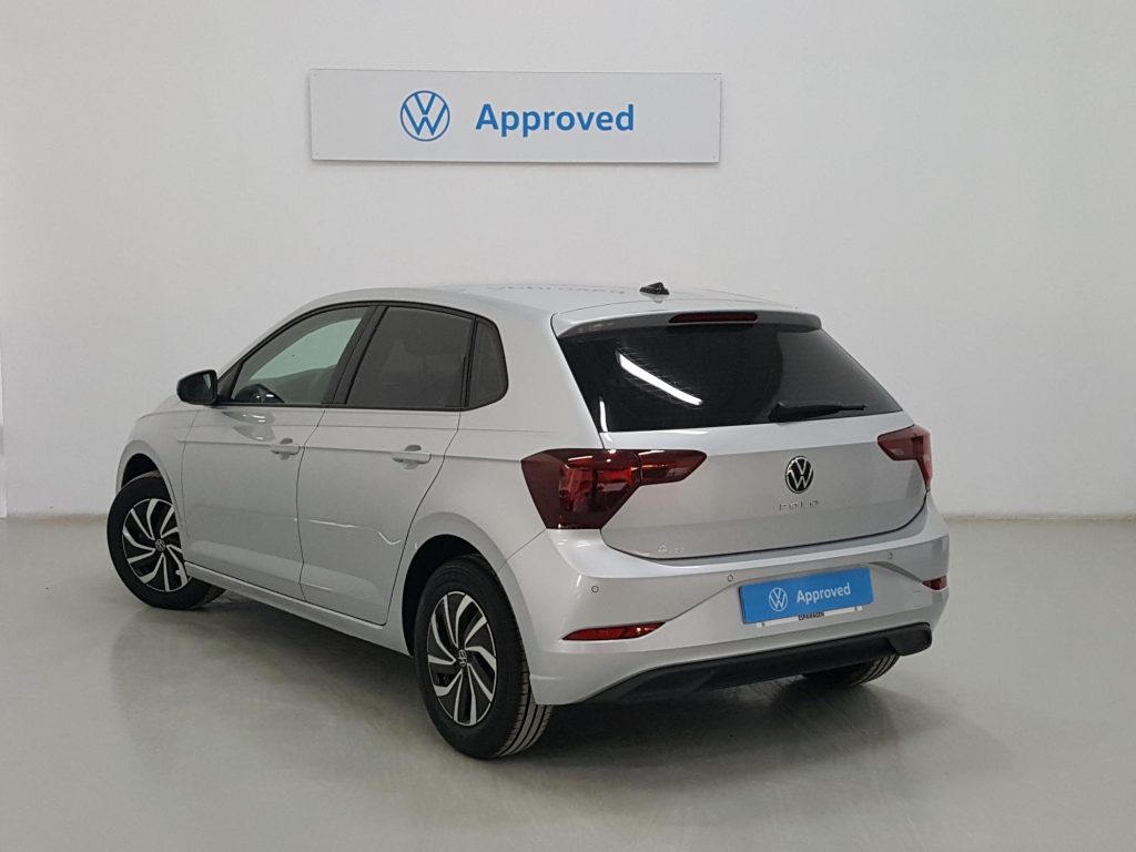 VOLKSWAGEN POLO Gasolina 2024 segunda-mano Jaén
