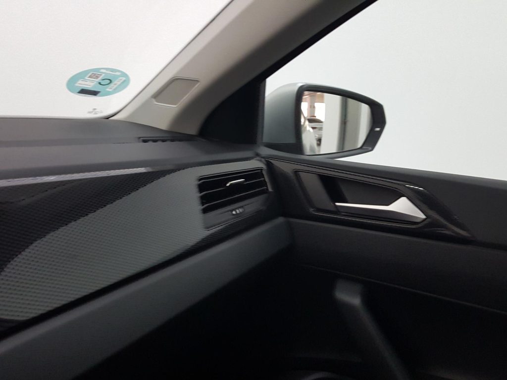 VOLKSWAGEN POLO Gasolina 2024 segunda-mano Jaén