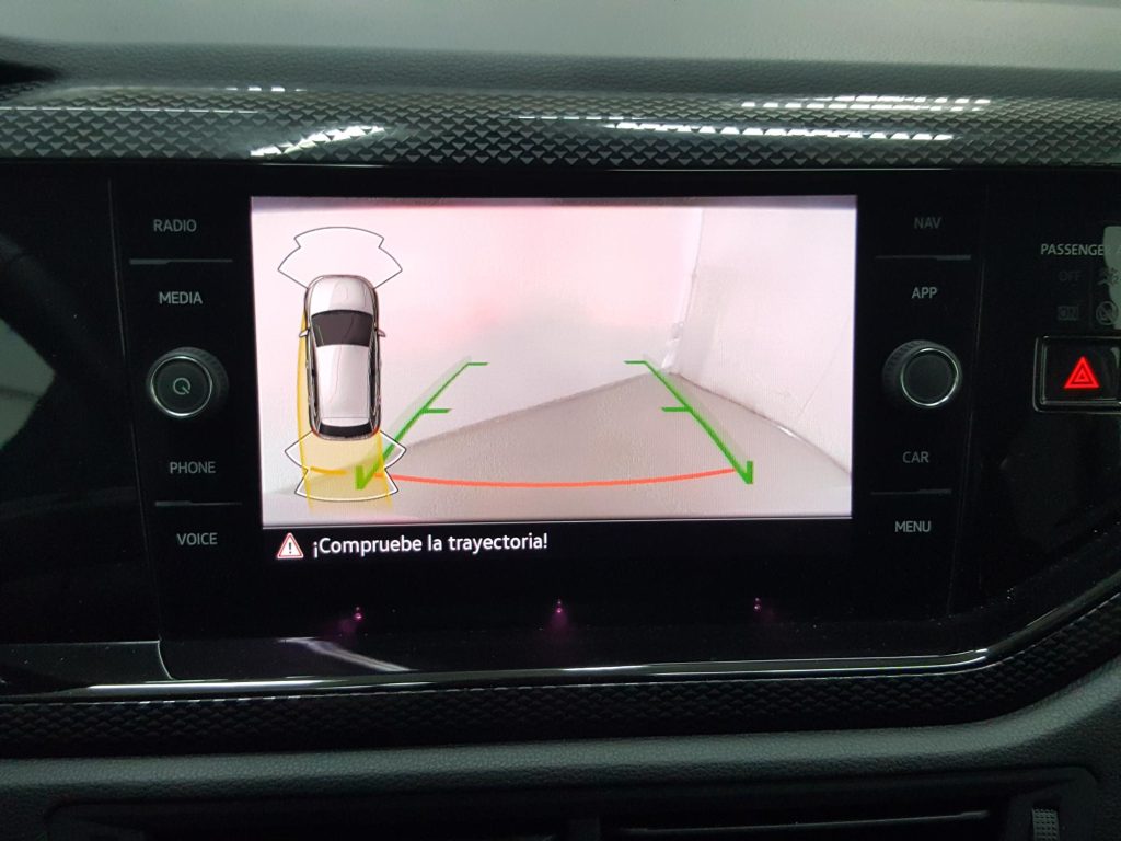 VOLKSWAGEN POLO Gasolina 2024 segunda-mano Jaén