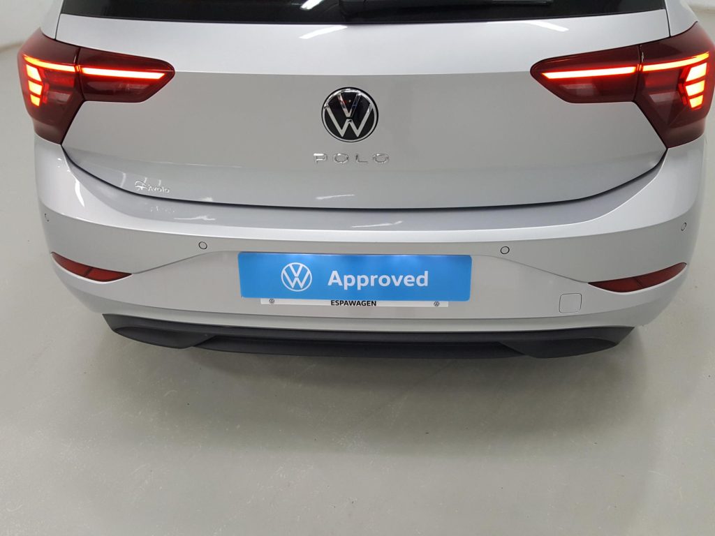 VOLKSWAGEN POLO Gasolina 2024 segunda-mano Jaén