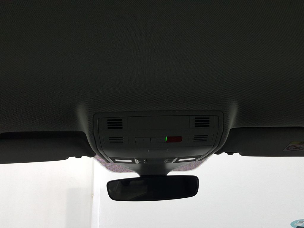 VOLKSWAGEN POLO Gasolina 2024 segunda-mano Jaén