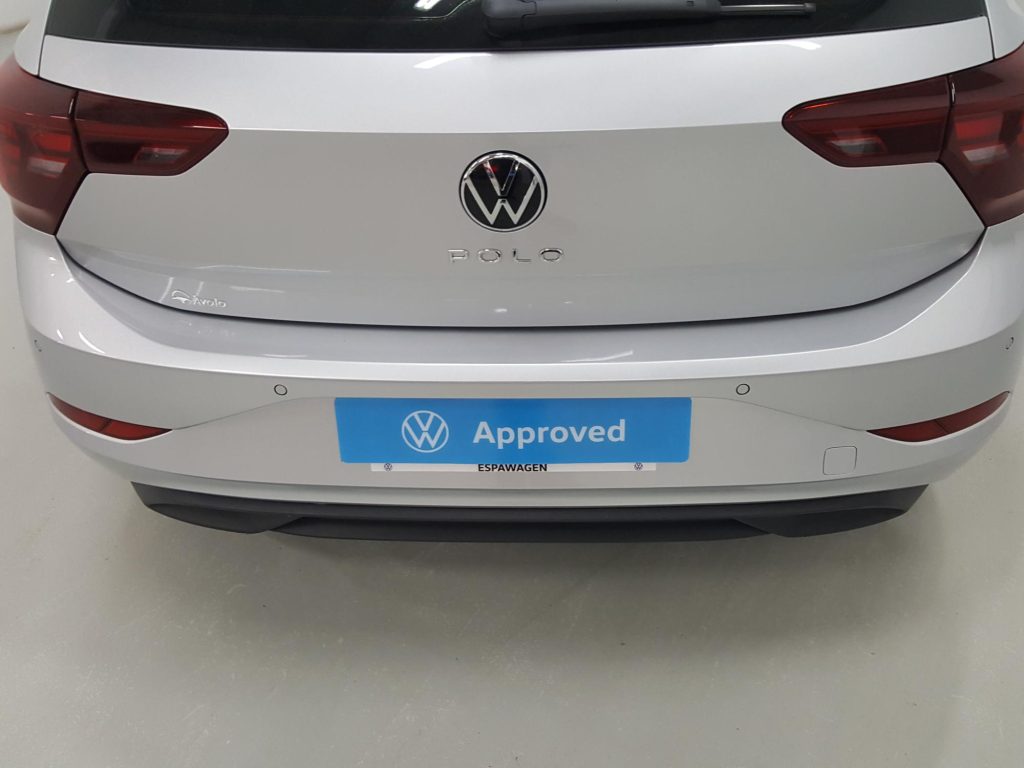 VOLKSWAGEN POLO Gasolina 2024 segunda-mano Jaén