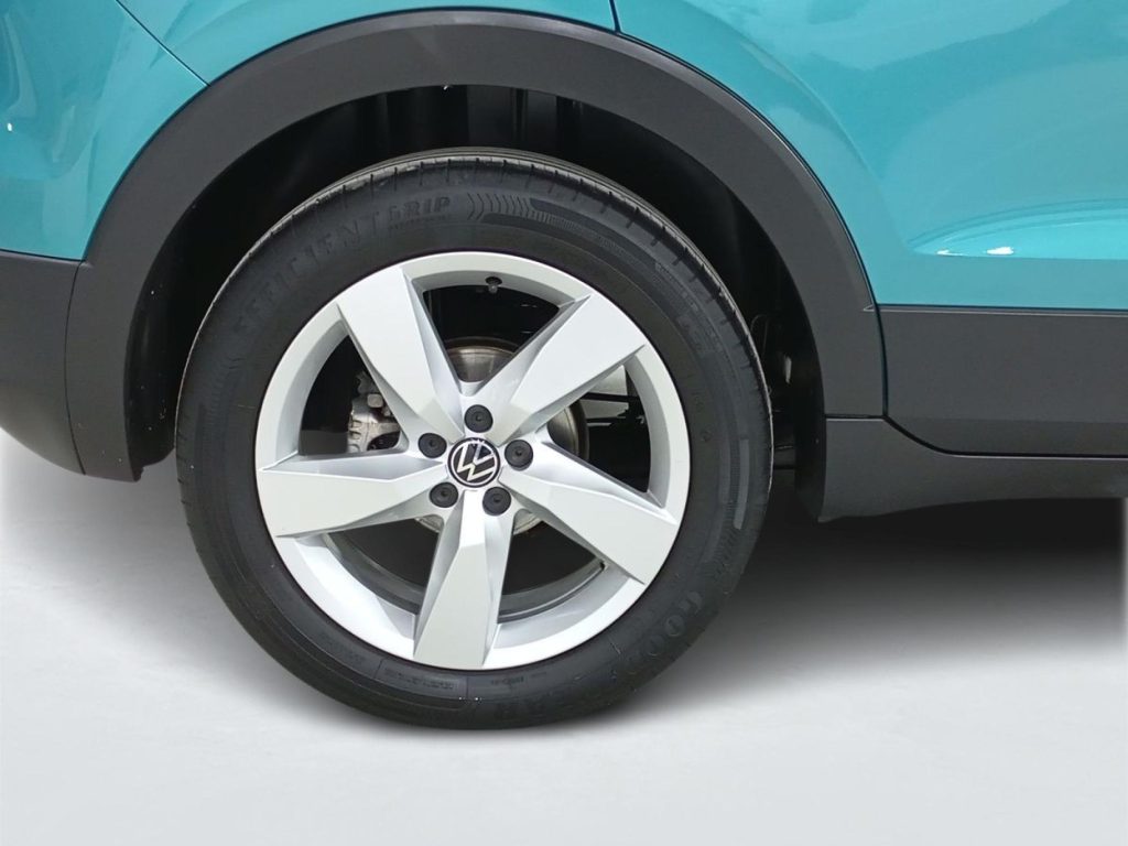 VOLKSWAGEN T-CROSS Gasolina 2022 segunda-mano Jaén