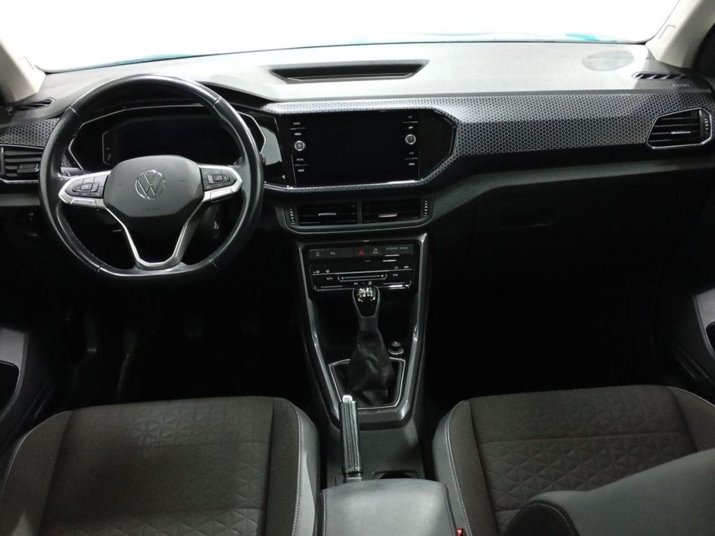 VOLKSWAGEN T-CROSS Gasolina 2022 segunda-mano Jaén