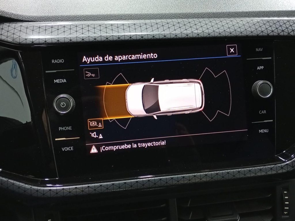 VOLKSWAGEN T-CROSS Gasolina 2022 segunda-mano Jaén
