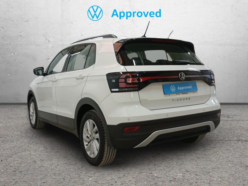 VOLKSWAGEN T-CROSS Gasolina 2022 segunda-mano Jaén