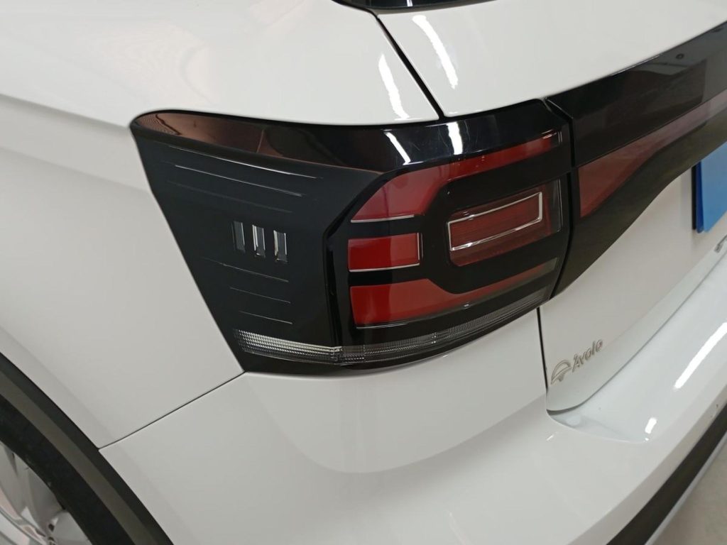VOLKSWAGEN T-CROSS Gasolina 2022 segunda-mano Jaén