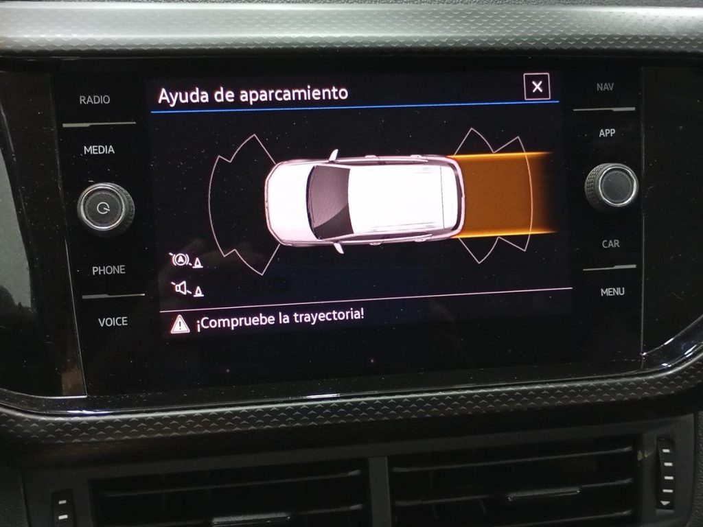 VOLKSWAGEN T-CROSS Gasolina 2022 segunda-mano Jaén