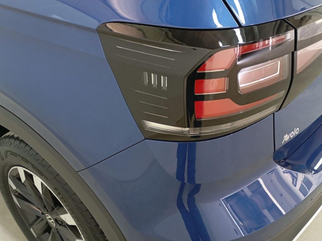 VOLKSWAGEN T-CROSS Gasolina 2023 segunda-mano Granada