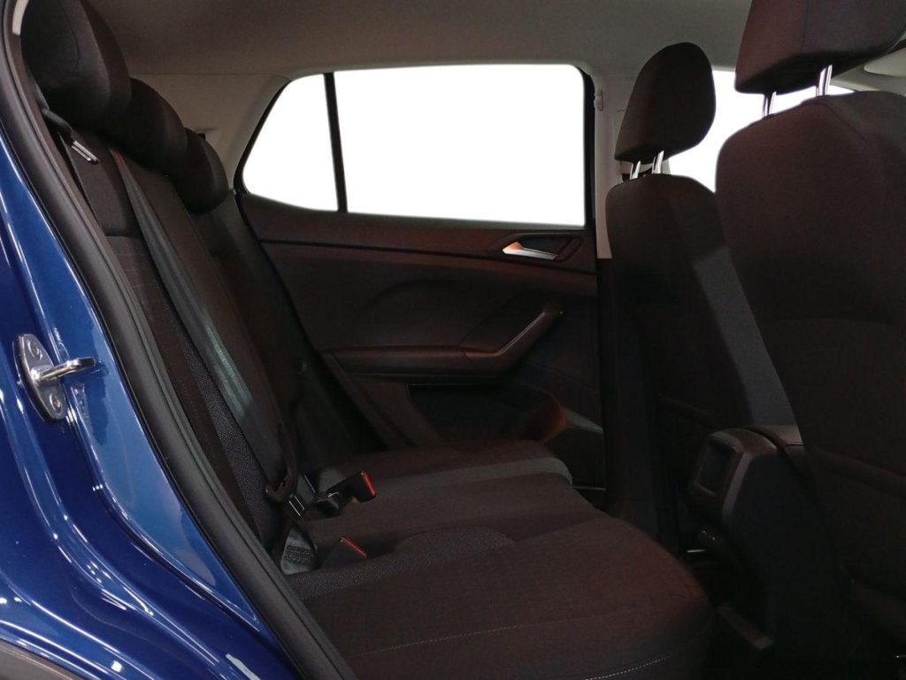 VOLKSWAGEN T-CROSS Gasolina 2023 segunda-mano Granada