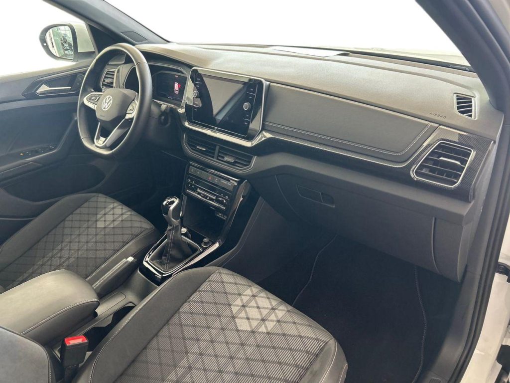 VOLKSWAGEN T-CROSS Gasolina 2024 km 0 Jaén
