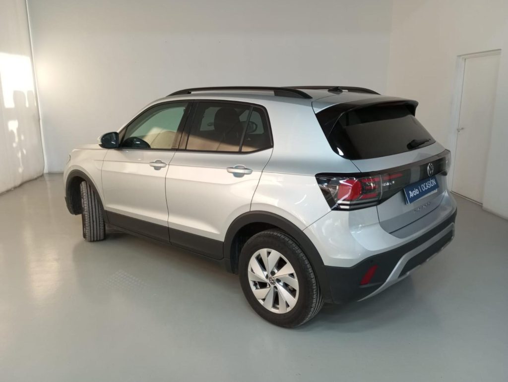 VOLKSWAGEN T-CROSS Gasolina 2024 segunda-mano Jaén