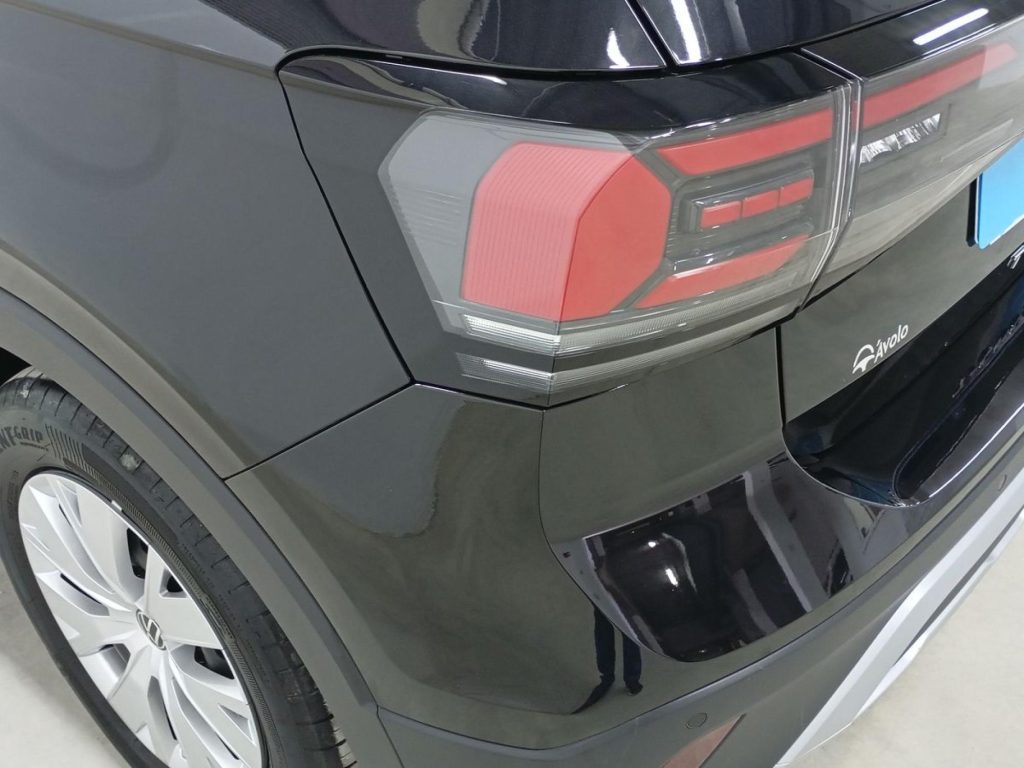 VOLKSWAGEN T-CROSS Gasolina 2024 segunda-mano Jaén