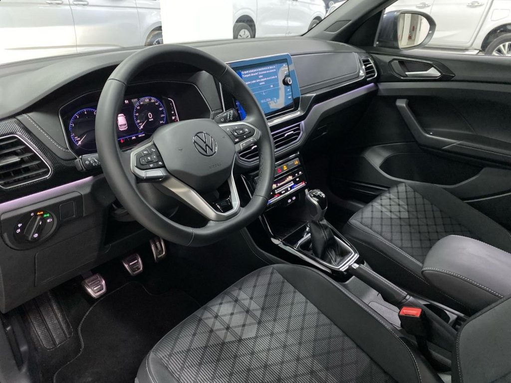 VOLKSWAGEN T-CROSS Gasolina 2025 km 0 Jaén