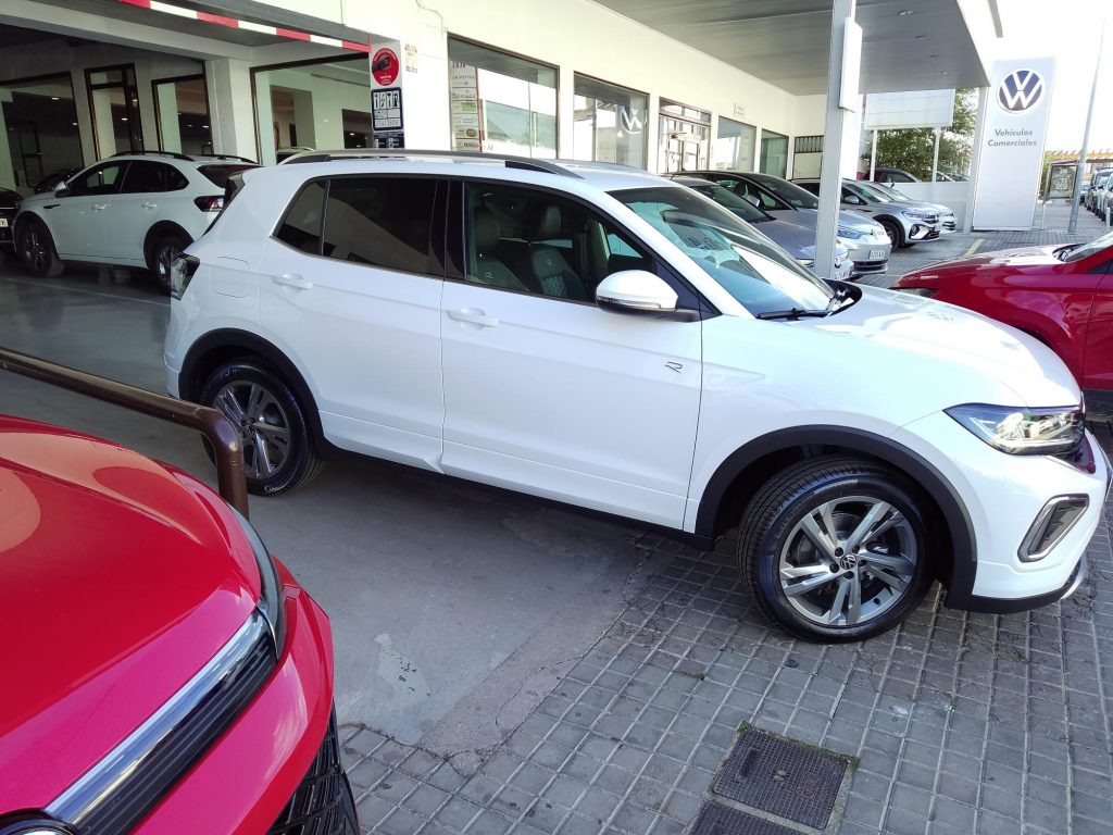 VOLKSWAGEN T-CROSS Gasolina nuevo entrega inmediata Jaén