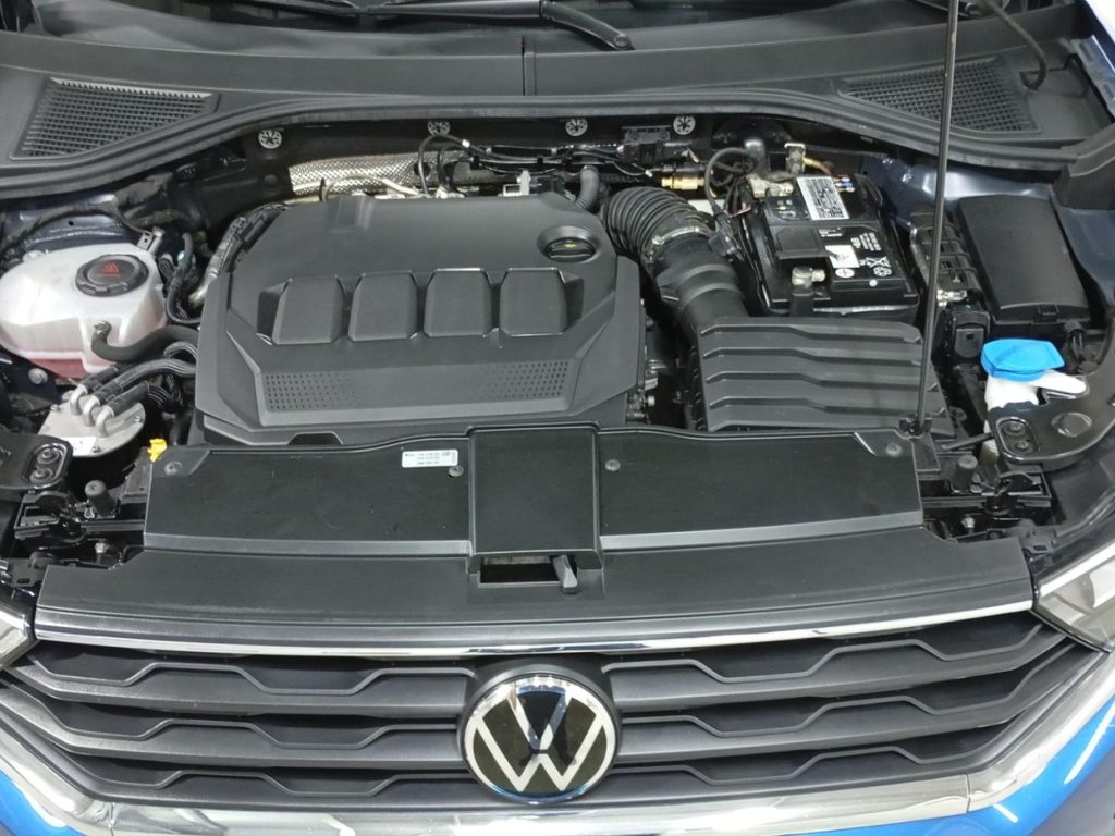 VOLKSWAGEN T-ROC Diesel 2021 segunda-mano Granada