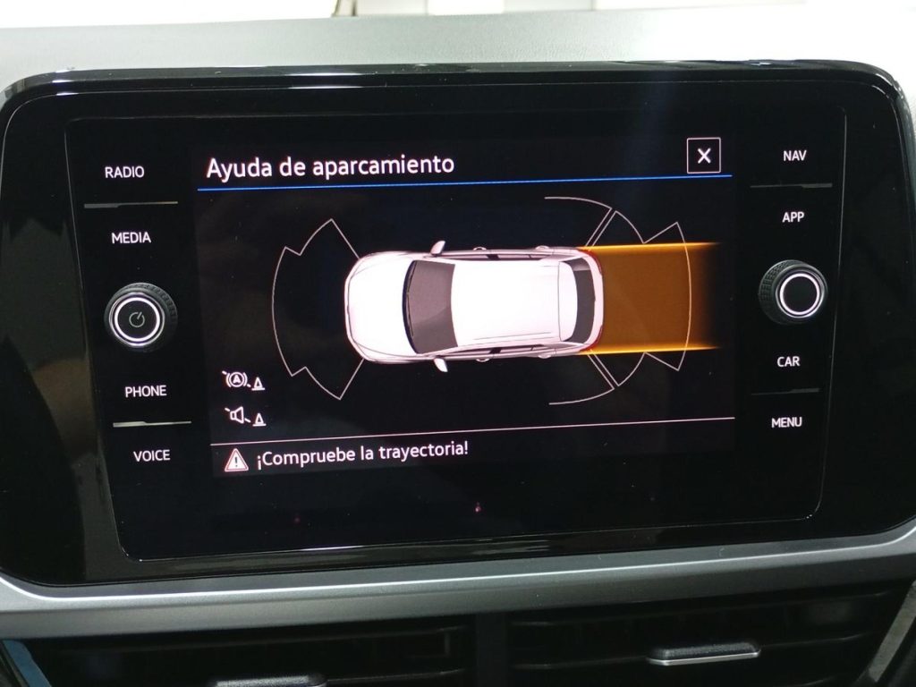 VOLKSWAGEN T-ROC Diesel 2023 segunda-mano Jaén