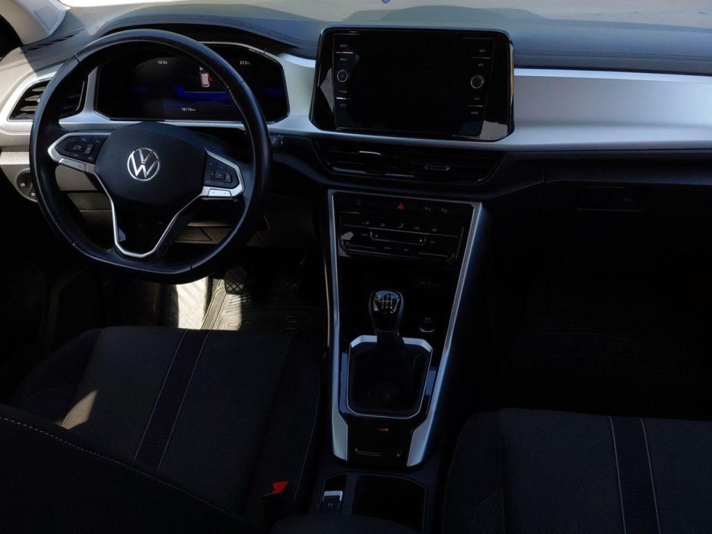 VOLKSWAGEN T-ROC Diesel 2024 segunda-mano Jaén