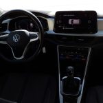 VOLKSWAGEN T-ROC Gasolina 2023 segunda-mano Jaén