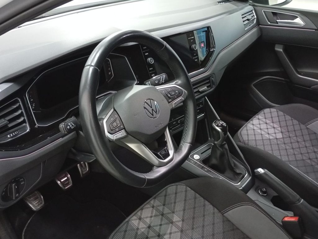 VOLKSWAGEN TAIGO Gasolina 2022 segunda-mano Jaén