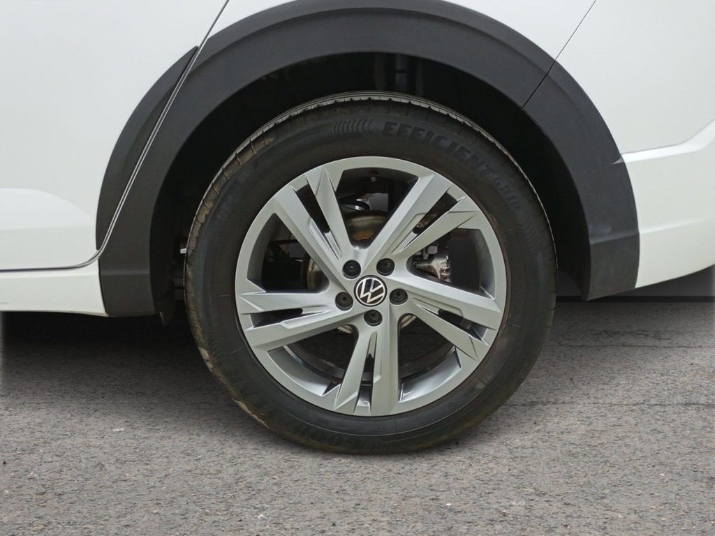 VOLKSWAGEN TAIGO Gasolina 2022 segunda-mano Jaén