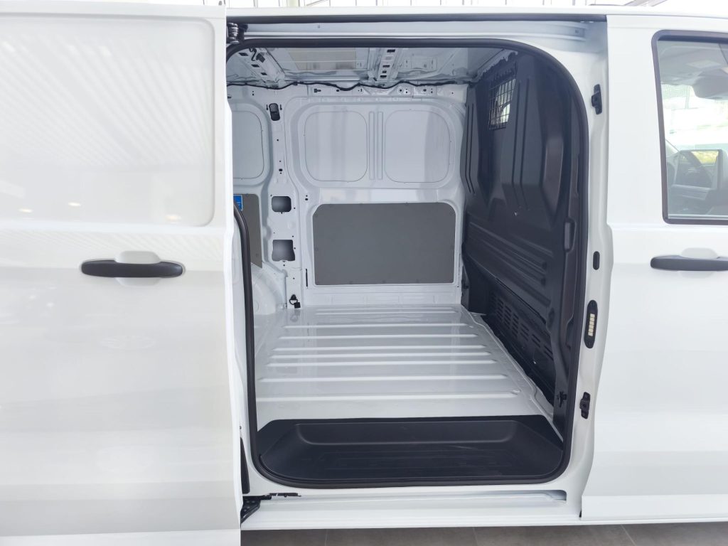 VOLKSWAGEN TRANSPORTER Diesel nuevo entrega inmediata Jaén