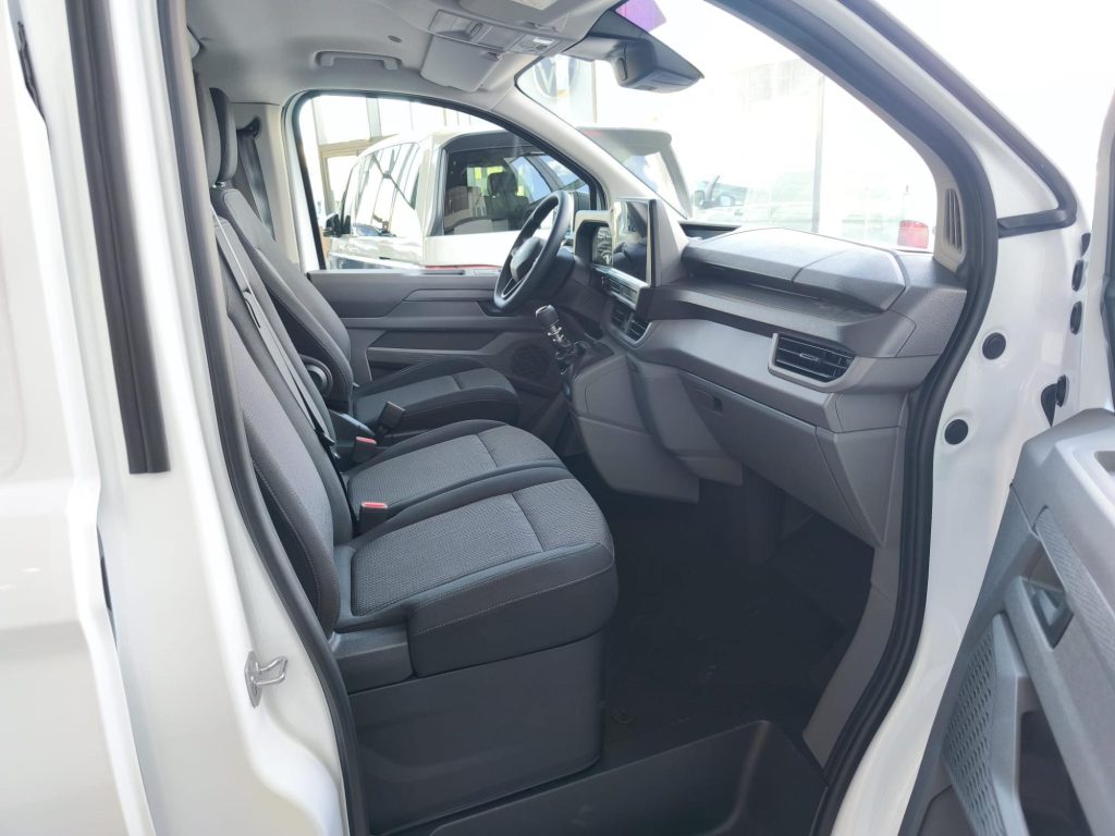 VOLKSWAGEN TRANSPORTER Diesel nuevo entrega inmediata Jaén