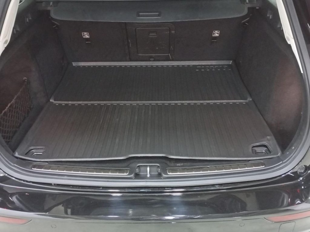 VOLVO V60 CROSS COUNTRY Hibrido 2022 segunda-mano Jaén