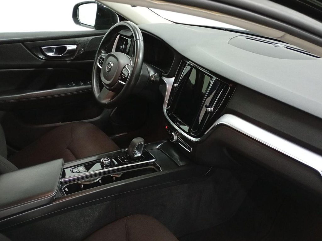 VOLVO V60 CROSS COUNTRY Hibrido 2022 segunda-mano Jaén