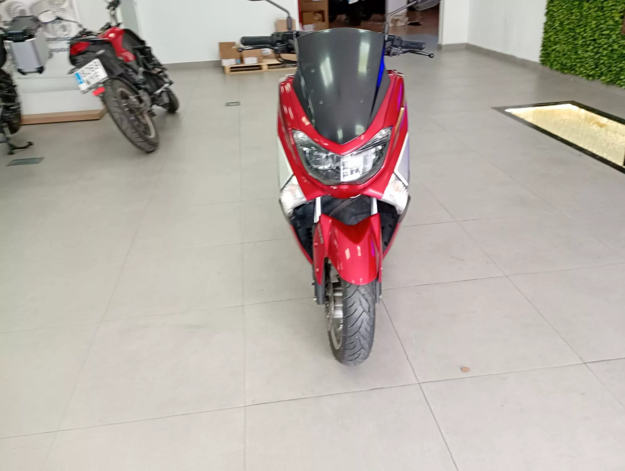 YAMAHA NMAX GPD 125 A 7 YAMAHA NMAX Gasolina 2015 segunda-mano Granada