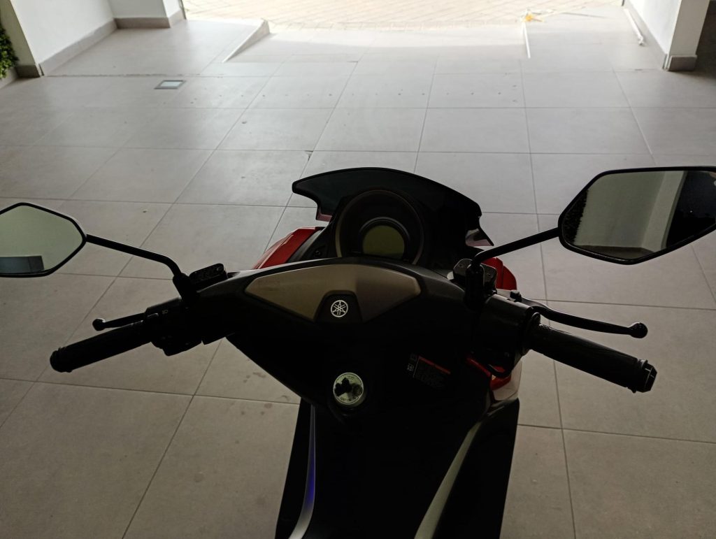 YAMAHA NMAX Gasolina 2015 segunda-mano Granada