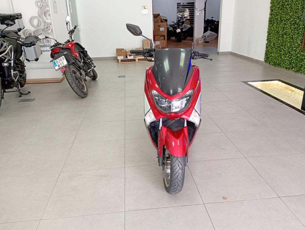 YAMAHA NMAX Gasolina 2015 segunda-mano Granada
