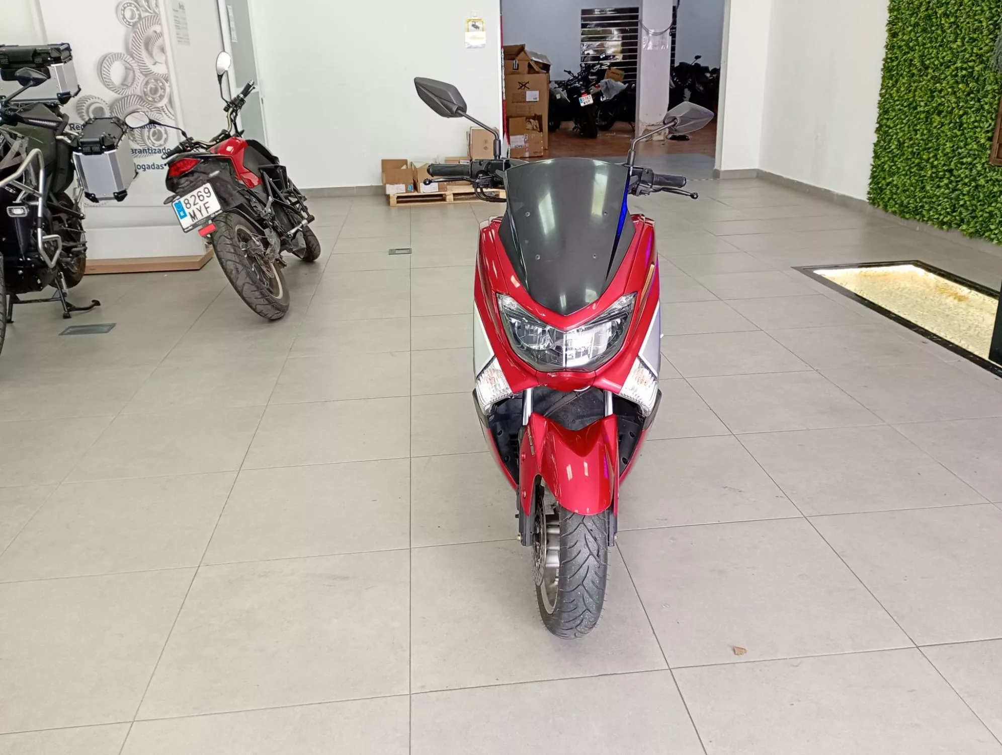 YAMAHA NMAX GPD 125 A 8 YAMAHA NMAX Gasolina 2015 segunda-mano Granada