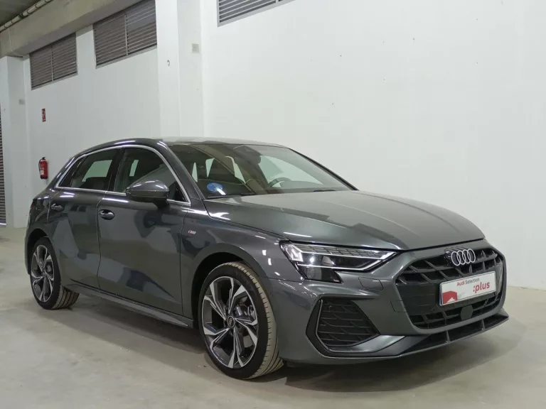 AUDI A3 Hibrido enchufable 2025 segunda-mano Jaén