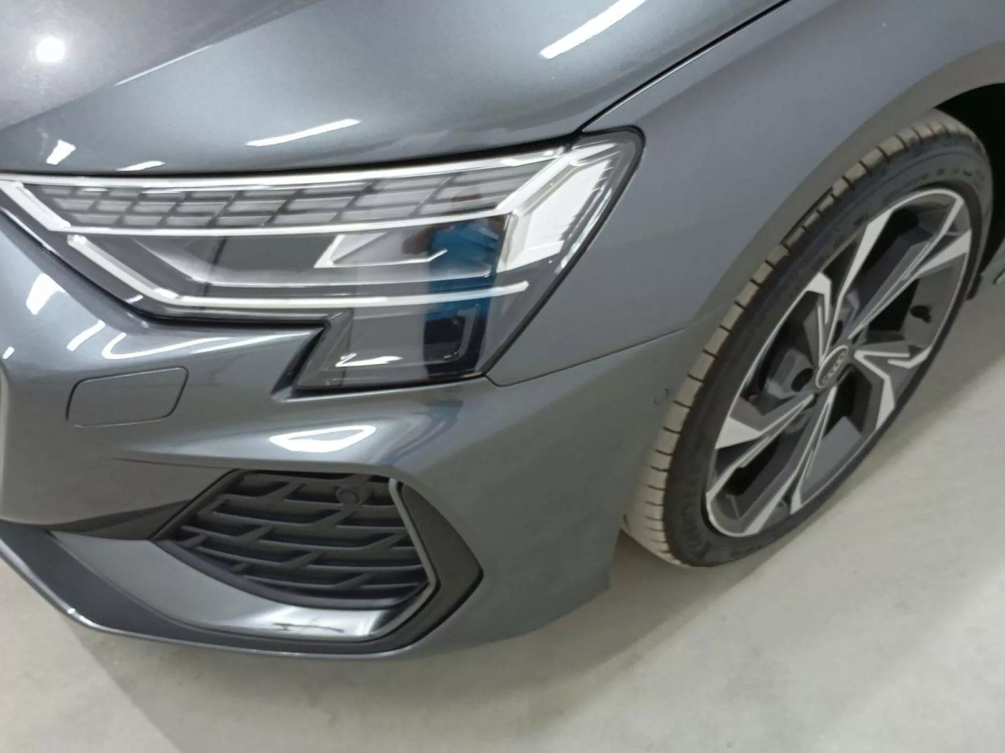 AUDI A3 Hibrido enchufable 2025 segunda-mano Jaén