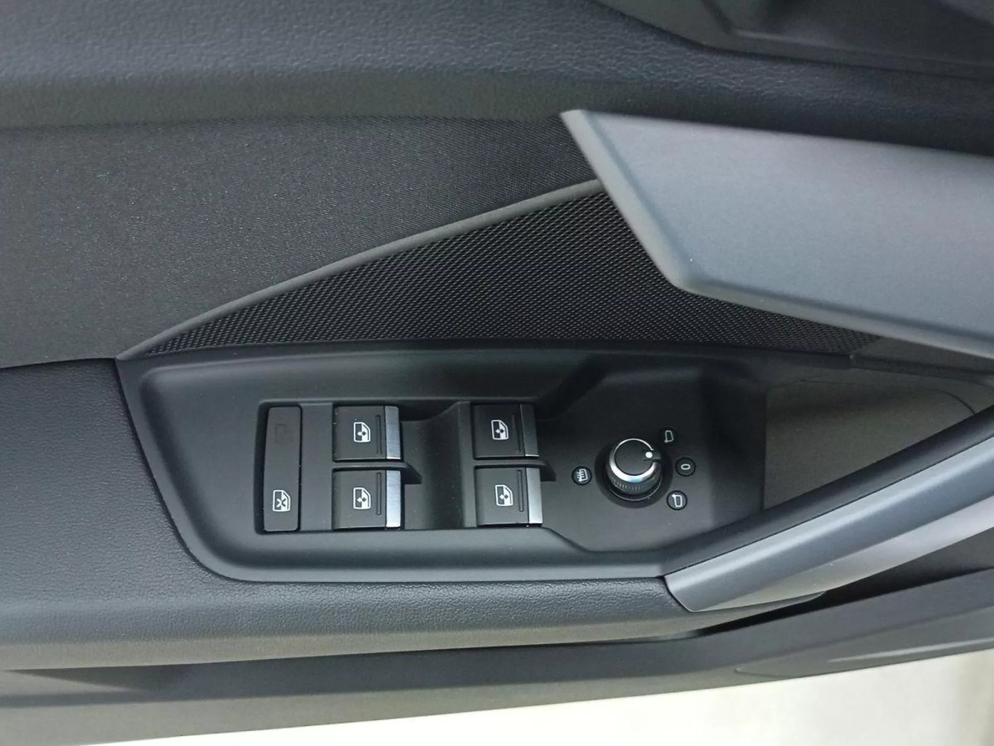AUDI A3 SEDAN Gasolina 2025 segunda-mano Jaén