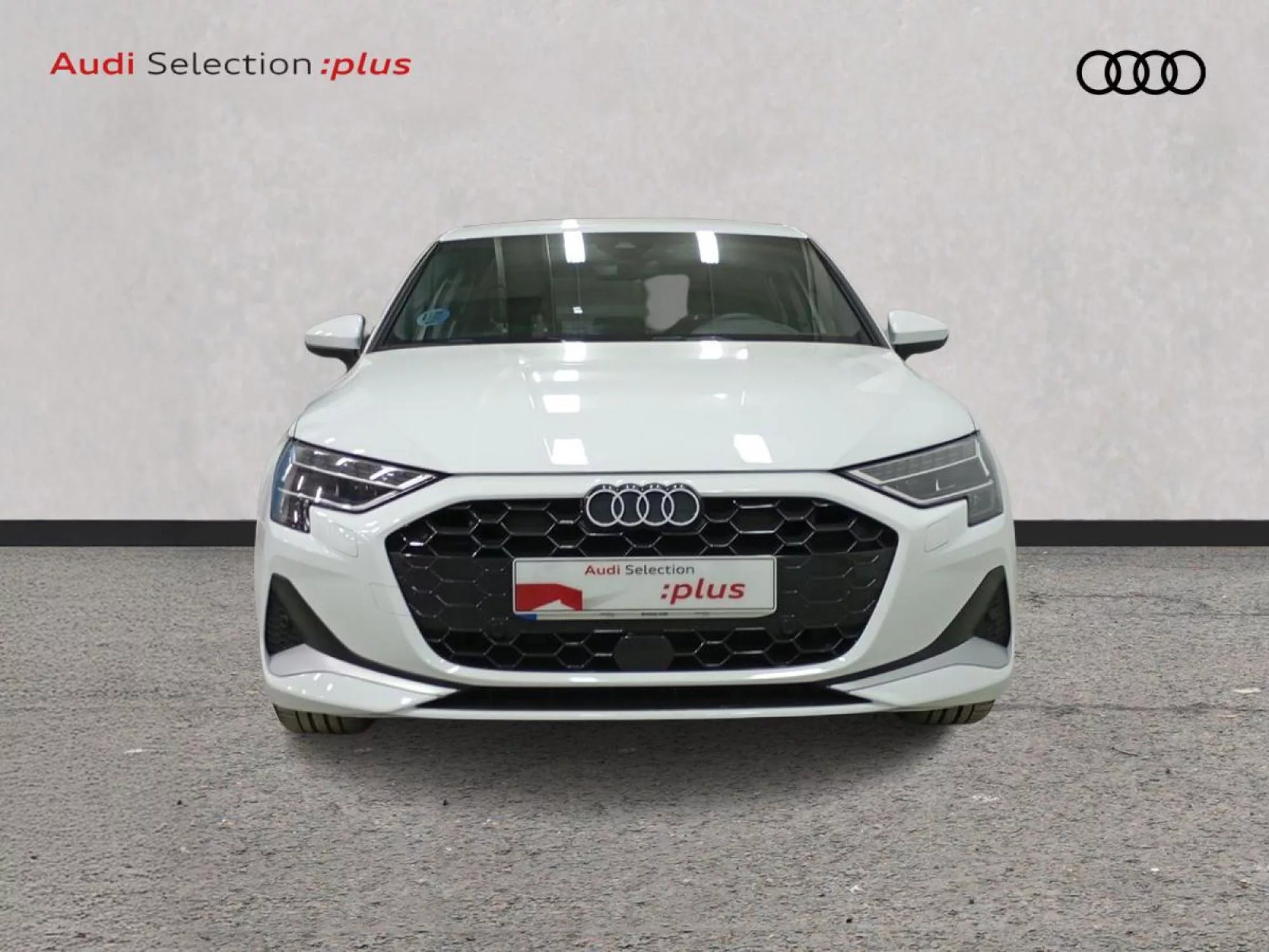 AUDI A3 SEDAN Gasolina 2025 segunda-mano Jaén
