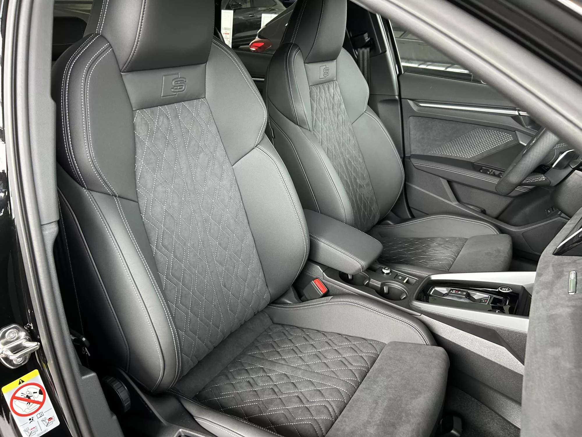 AUDI A3 SEDAN Gasolina nuevo entrega inmediata Jaén