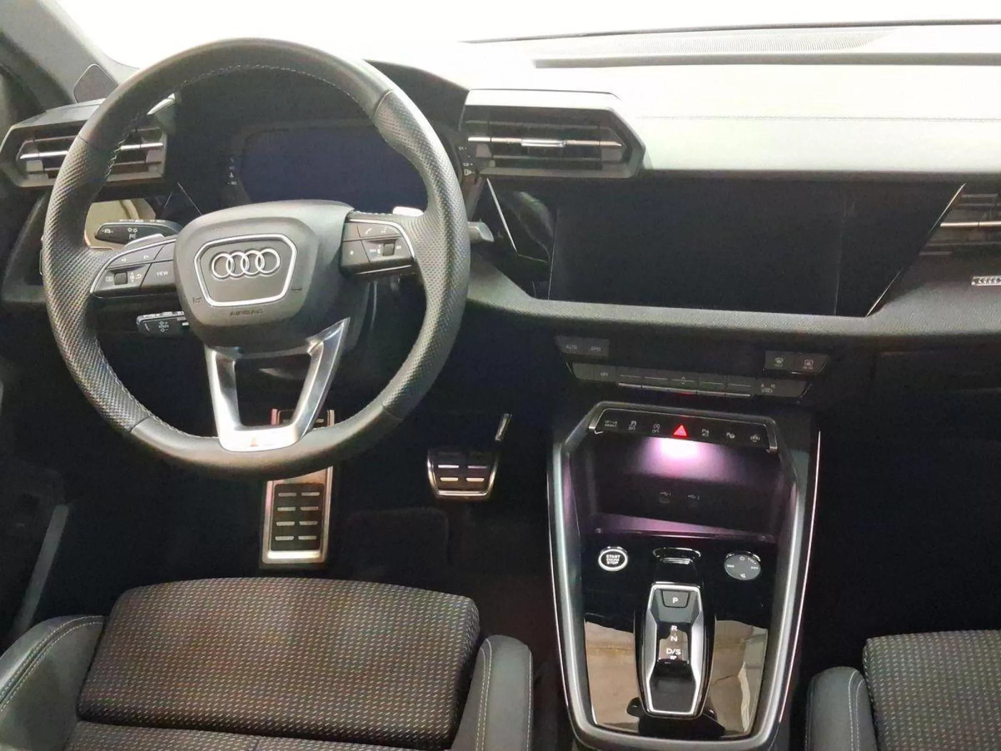 AUDI A3 SEDAN Hibrido 2025 km 0 Jaén